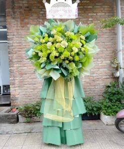 Tỏa Sáng Thành Công: Kệ Hoa Chúc Mừng Ghi Nhận Thành Tựu
