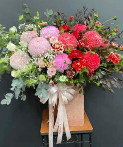 Màu Sắc Và Tinh Tế: Giỏ Hoa Tươi Cho Tâm Hồn