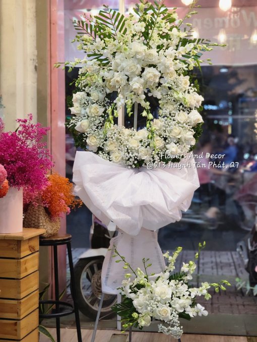 Kệ Hoa Viếng Gửi Lời An Ủi