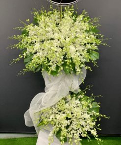 Lẵng Hoa Chia Buồn Trong Nỗi Đau Thương