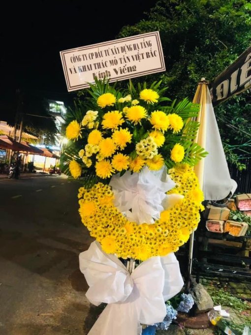 Kệ Hoa Chia Buồn  (9)