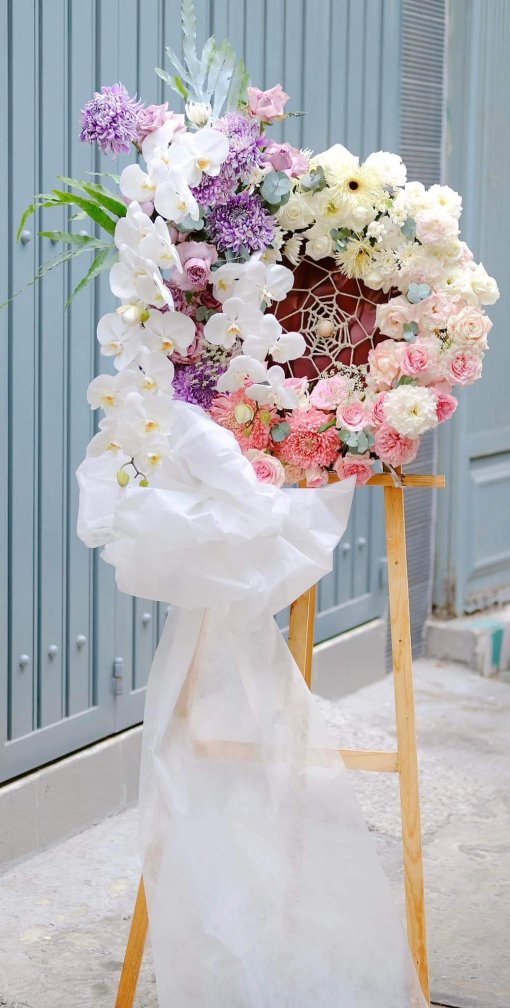 Hoa Viếng Gửi Lời Chia Buồn