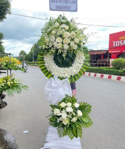 Kệ Hoa Chia Buồn Trong Nỗi Đau
