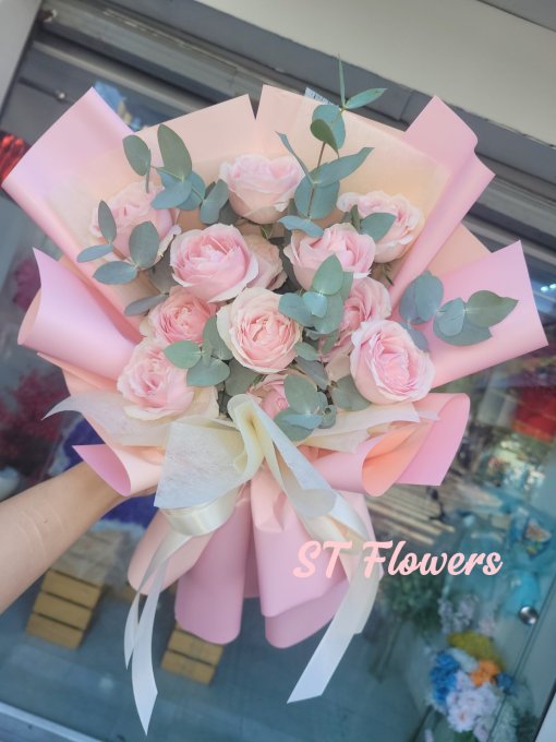 Bó hoa hồng trẻ trung