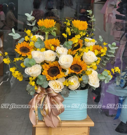 Lẵng hoa hướng dương khai trương - sinh nhật