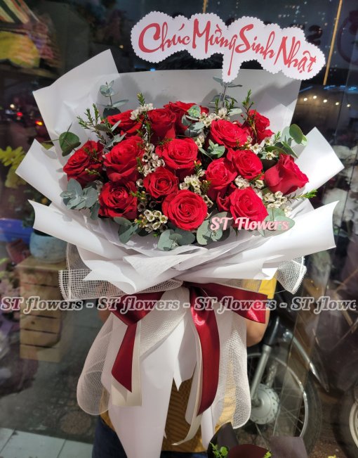 Bó hoa hồng mina giấy trắng sang trọng