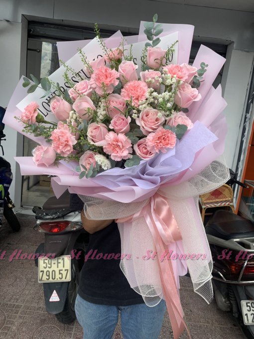 Bó hoa phong cách hiện đại - Ảnh 4