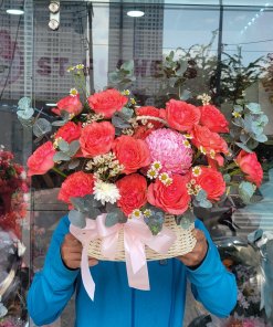 Giỏ hoa hồng mừng tặng